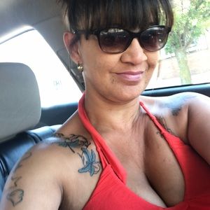 Meet your Posher, Yolanda